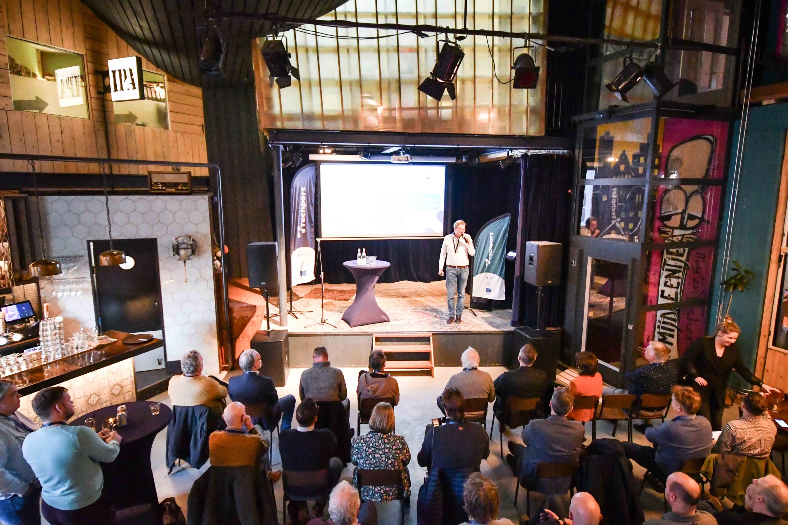 Een enthousiaste kick-off van het Fieldlab Smart Energy Techport